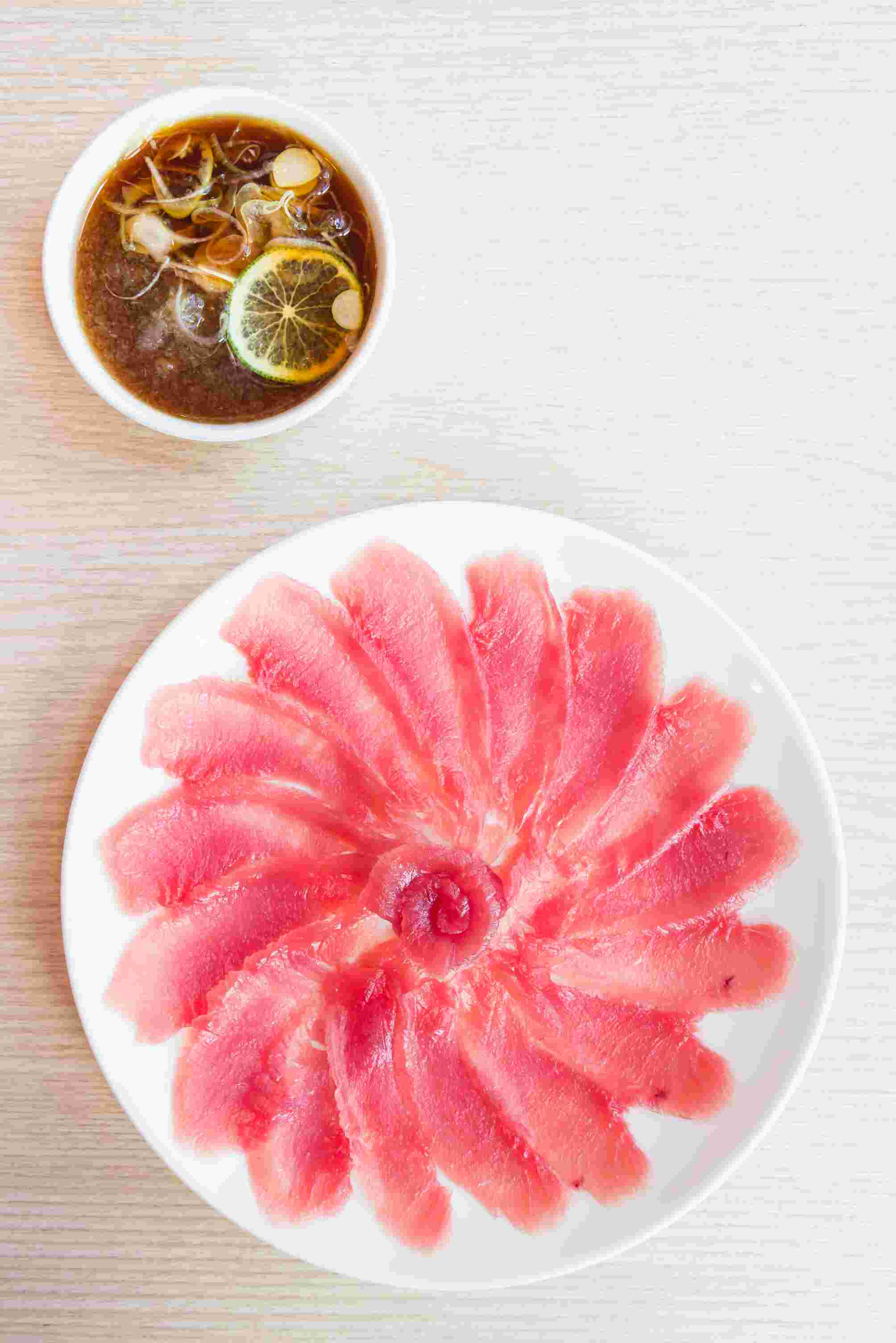 sashimi-tuna-red-fish-food.jpg